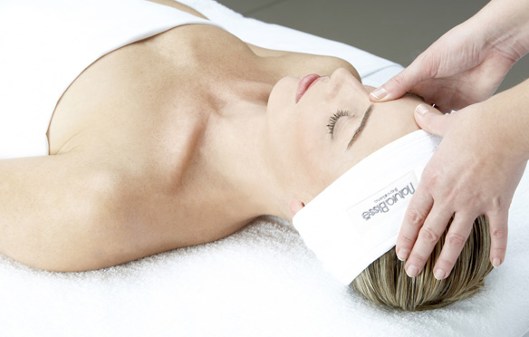 natura-bisse-the-spa-downtown-the-address-dubai-facial